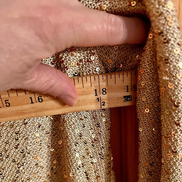 St John Gold Textured Blazer Size Small Modest Church Glam Gift Old Money Preppy - Picture 9 of 16